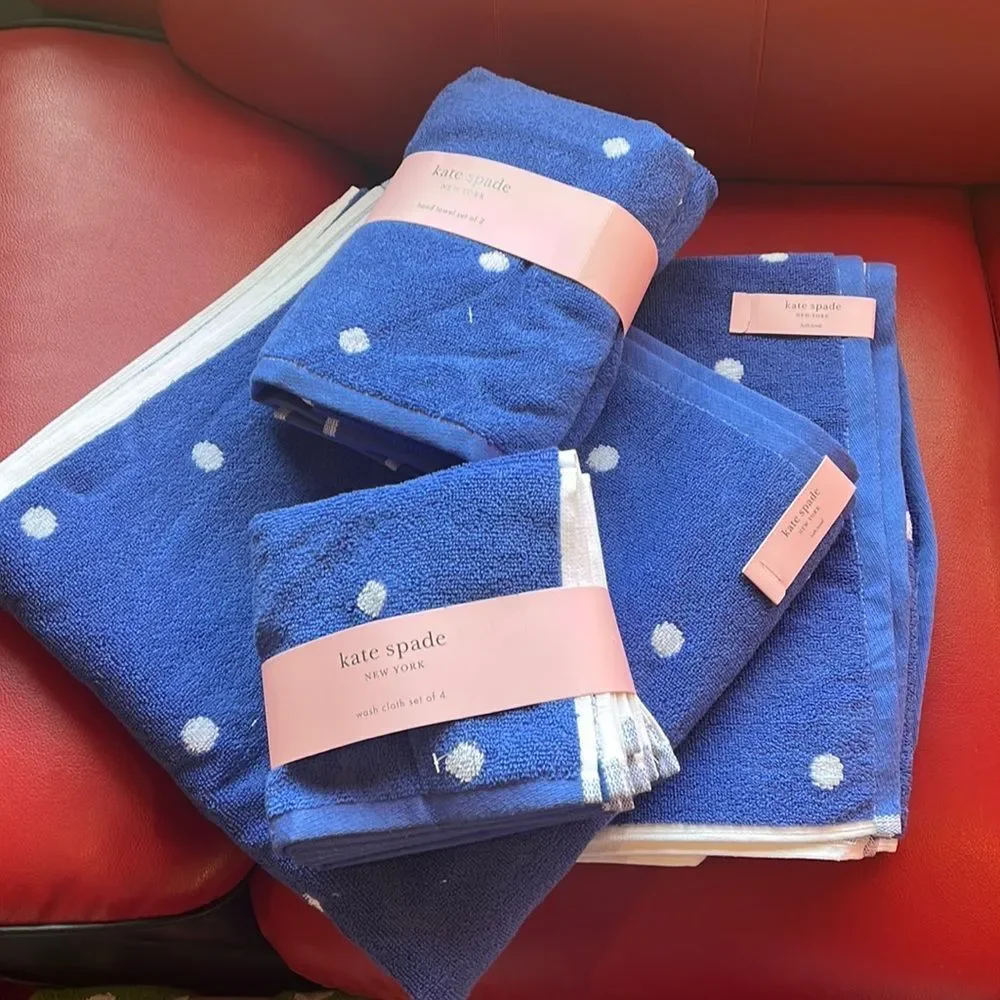 HOST PICK—NWT Kate Spade bath towel set